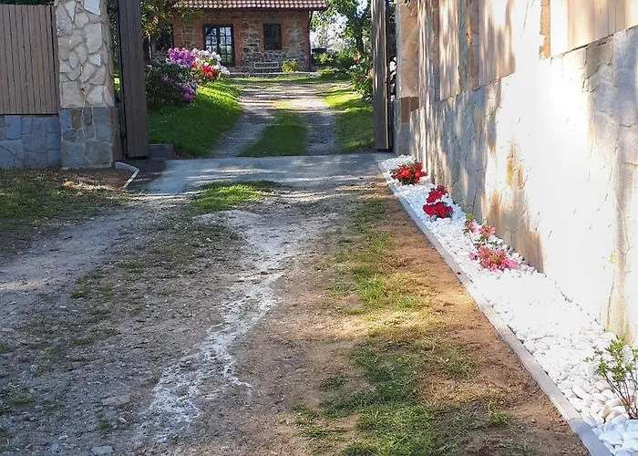 Dum Na Polosamote Ve Vserubskem Prusmyku Všeruby